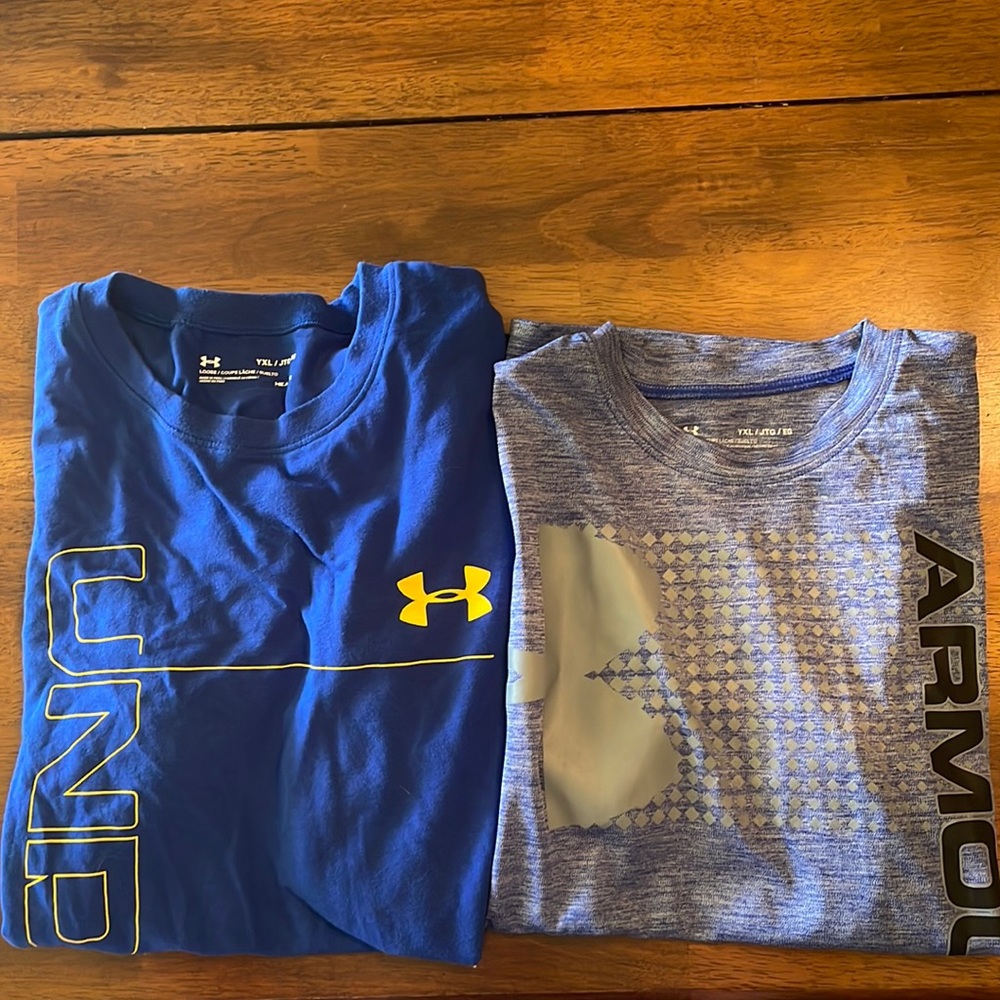 Bundle of 2 shirts Boys YXL Under Armour